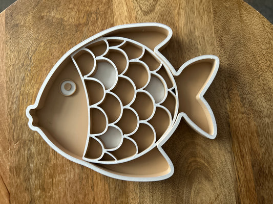 Sensory tray fish